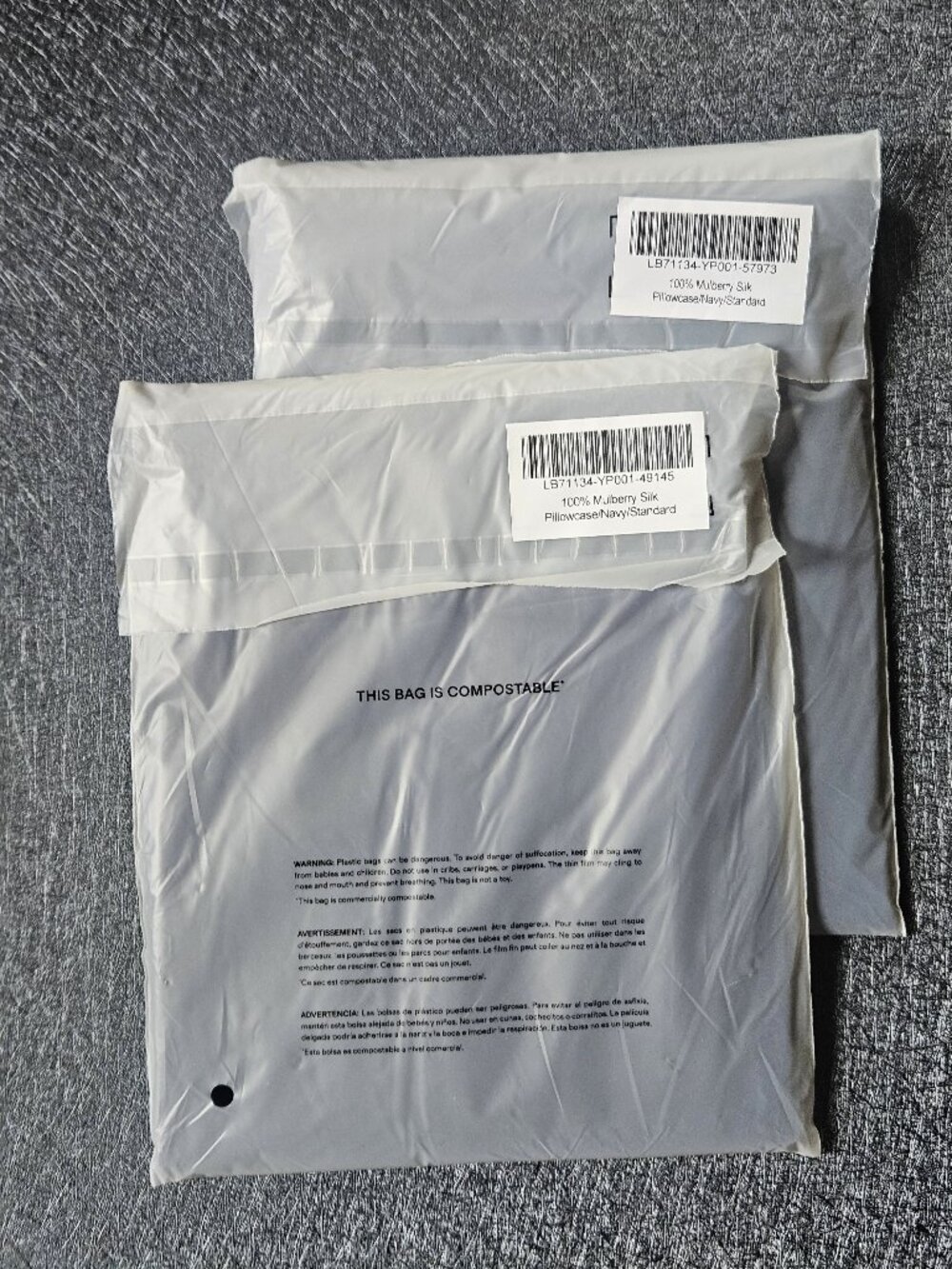 Mulberry Silk Pillowcase - Set of 2 in Navy - Picture 5 of 5
